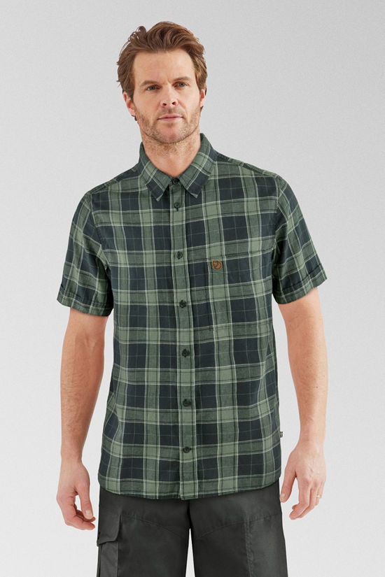 Mens Ovik Travel Short Sleeve Shirt