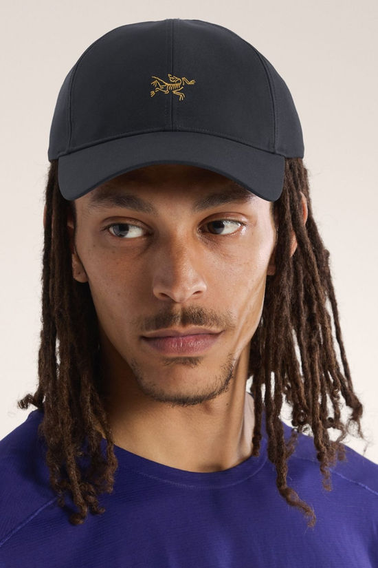 Unisex Small Bird Cap