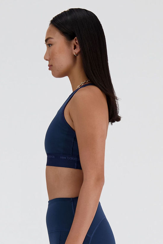 Womens Sleek Medium Sports Bra